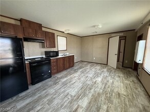 Building Photo - 12120 Cactus Dr