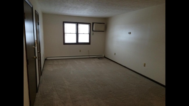 Building Photo - 862 Cook Ave