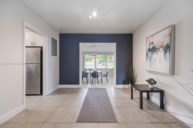 Foto del edificio - 225 NW 14th Ave
