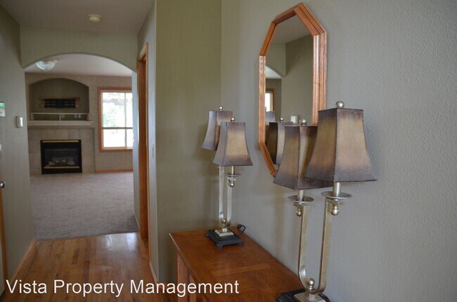 Building Photo - 3 br, 2.5 bath House - 16218 131st Ave Ct E