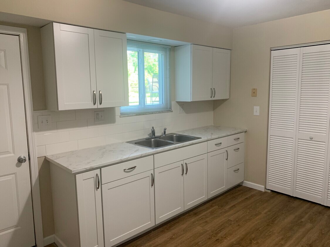 Kitchen - 431 Mason St