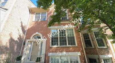 Building Photo - 2105 Kings Garden Way