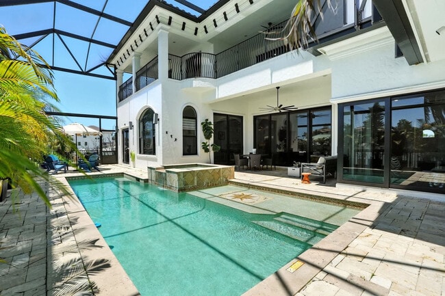 Building Photo - 494 Seagull Ave