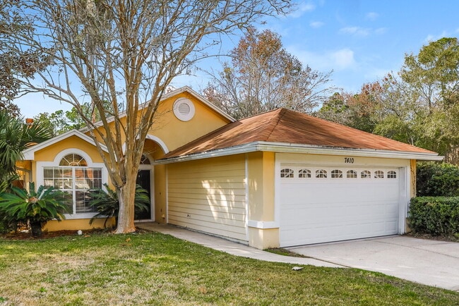 Building Photo - 7410 Carriage Side Ct