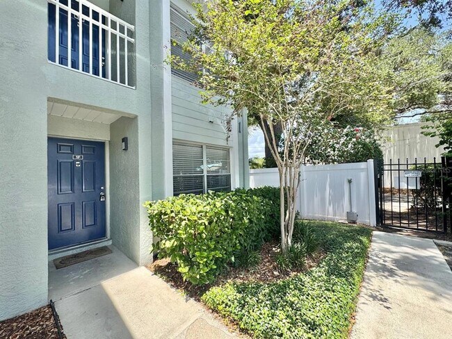 Building Photo - 5440 S MacDill Ave