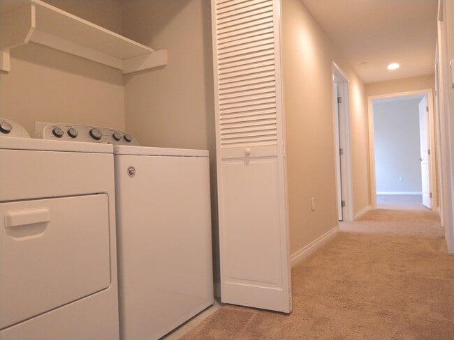 Laundry in unit - Atlantic Times Square
