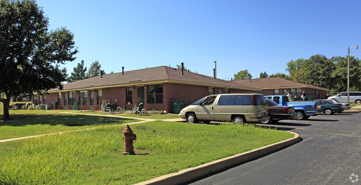 Foto del edificio - Bent Oak Village