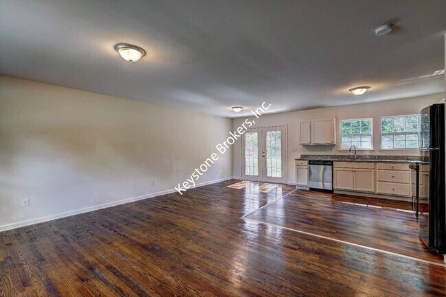 Foto del edificio - 3644 Tampa Trail SW