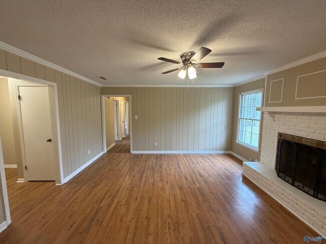 Foto del edificio - 1416 Modaus Rd SW