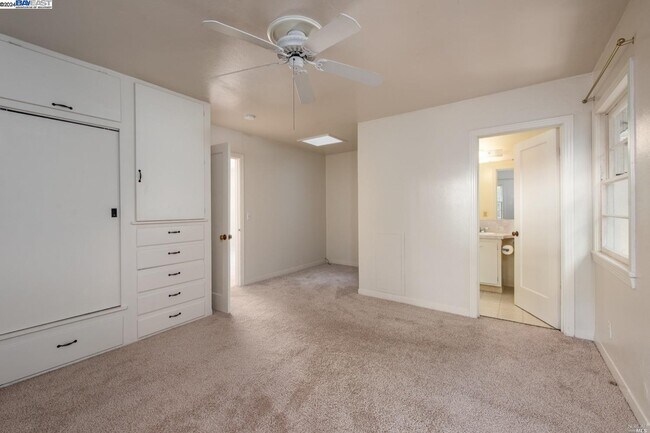 Foto del edificio - 367 Circle Way