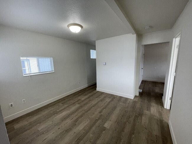 Building Photo - 3 Bed, 2 Bath Single Family Home - Idaho F...