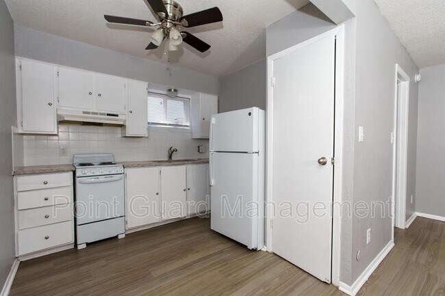 Foto del edificio - 816 N West St