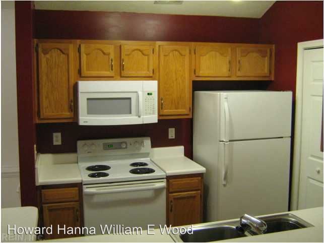 Building Photo - 408 Adkins Arch