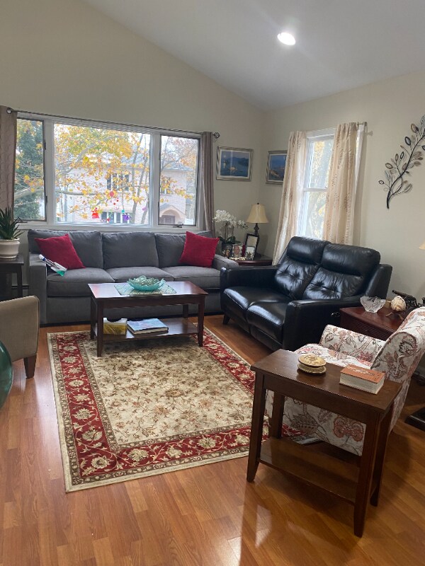 Foto principal - 81-52-81242 242nd St