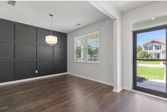 Foto del edificio - 878 Snowberry Dr