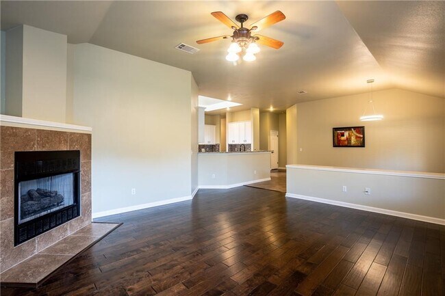 Foto del edificio - 14830 Bescott Dr