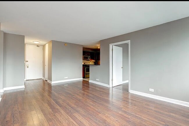 Building Photo - 655 W Irving Park Rd