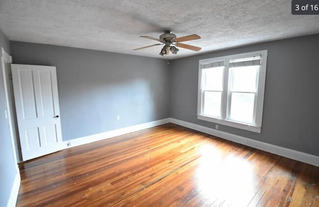 Building Photo - 480 Forest St