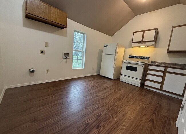 Foto del edificio - 1324 W Maple St