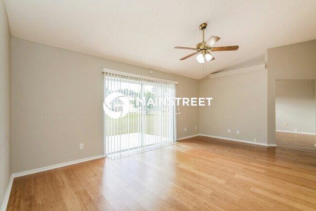 Foto del edificio - 3 Bedroom Pet-Friendly Home in Davenport, FL with Main Street Renewal