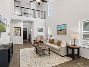 Building Photo - 890 Casetta Trl