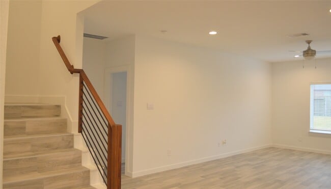 Building Photo - 10313 Cascade Range Ln