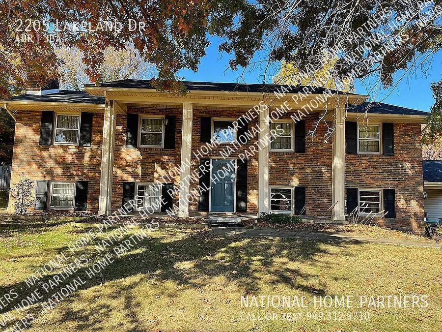Primary Photo - Rent to Own 4 Bedroom Big Yard with $25,00...