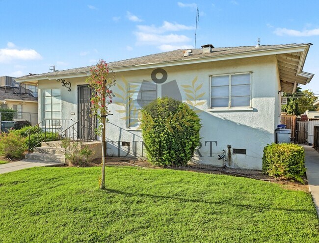Building Photo - 632 W Hammond Ave