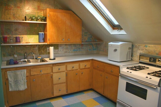 Foto del edificio - 2217 Colfax Ave South