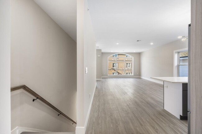 Building Photo - 6108 Fillmore Pl