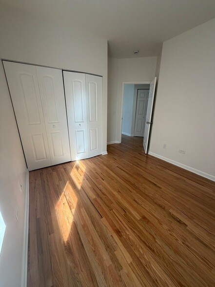 Foto del edificio - 753 S Kedzie Ave