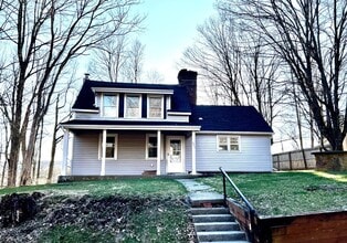 Building Photo - 358 Verbank Rd