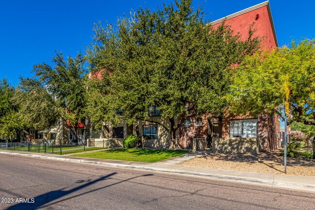 Building Photo - 3451 E Lance Ln