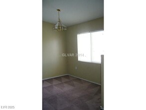 Building Photo - 2050 N Los Feliz St