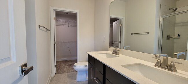 Foto del edificio - 530 Billingsley Rd