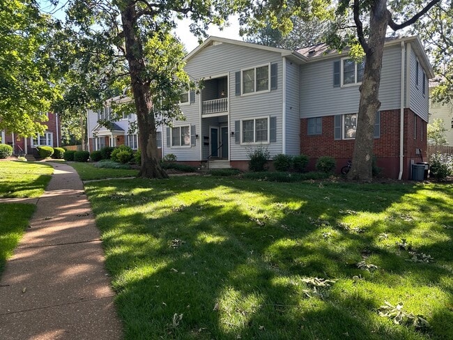 Building Photo - 9064 W Swan Cir