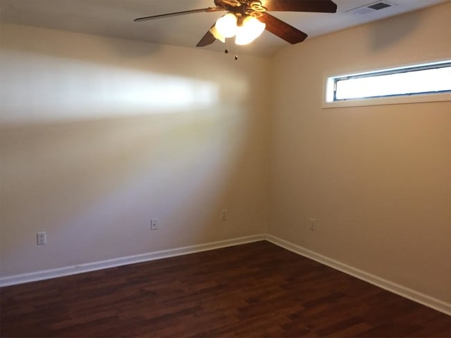 Building Photo - 525 E 58th St