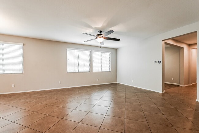 Foto del edificio - 12034 W Lariat Ct