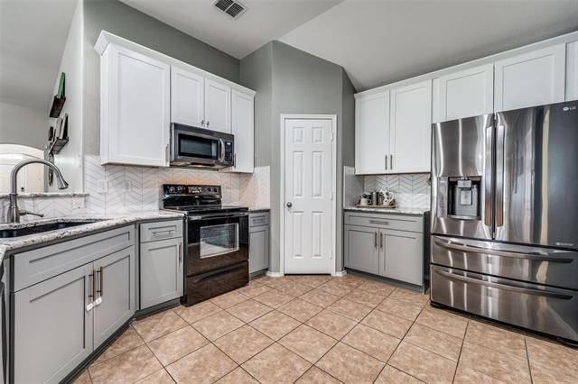 Building Photo - 2213 Canyon Point