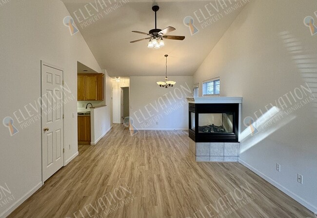 Building Photo - 2617 NW Fawn Run Ln