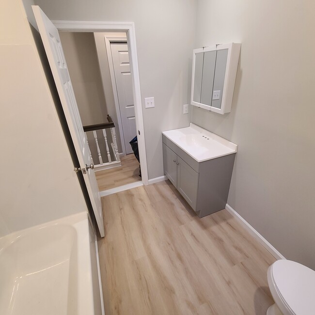 Foto del edificio - 1331 Narragansett St