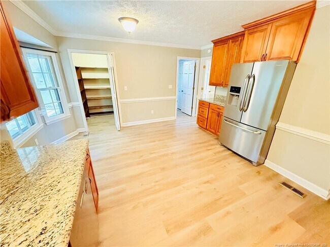 Foto del edificio - 213 Lofton Dr