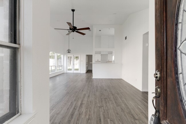 Foto del edificio - 18326 Autumn Trails Ln