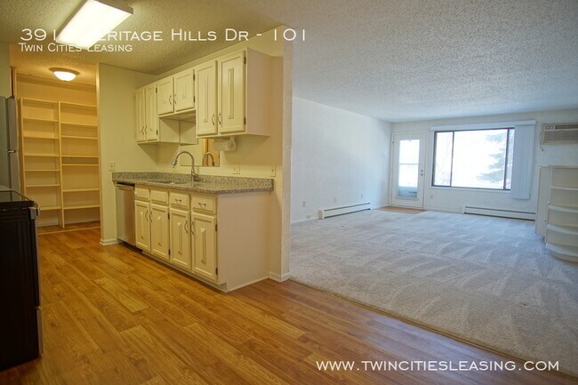 Building Photo - 3917 Heritage Hills Dr