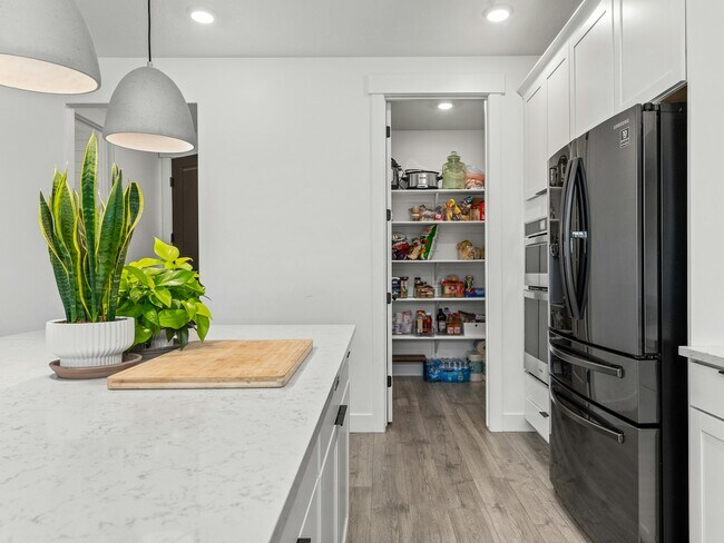 Foto del edificio - 627 S Meade St