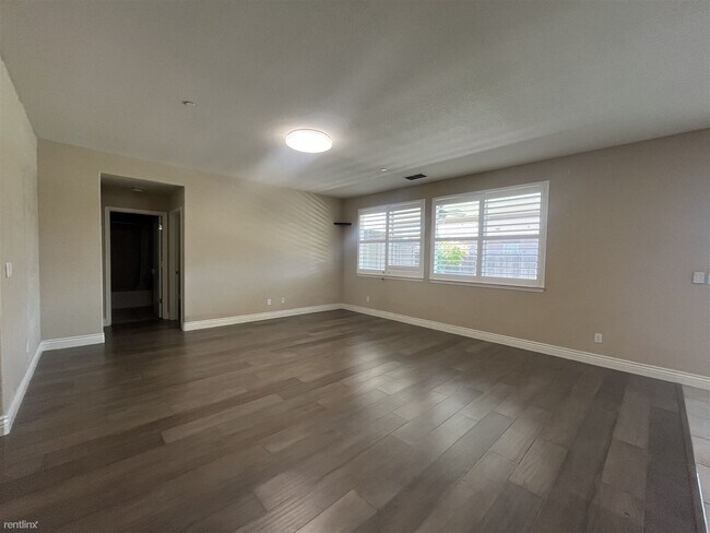 Foto del edificio - 4 br, 3 bath House - 7455 Bedford Park Way