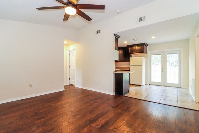 Building Photo - 6707 Sierra Terrace