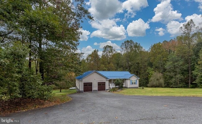 Building Photo - 8314 Myrtle Ln