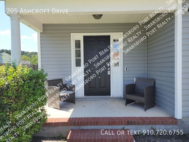 Foto del edificio - 205 Ashcroft Dr