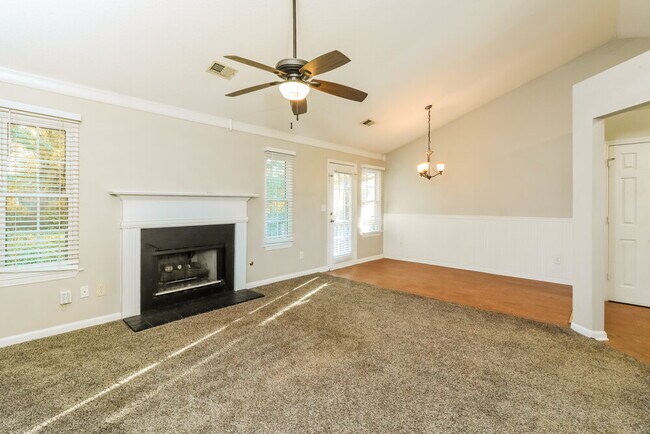 Foto del edificio - 2327 Wavetree Ln NW